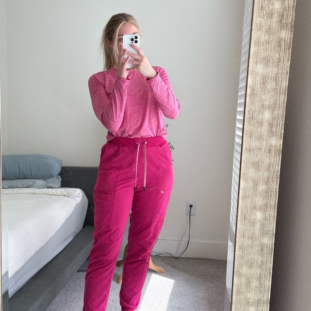 Fabletics hot pink scrub set